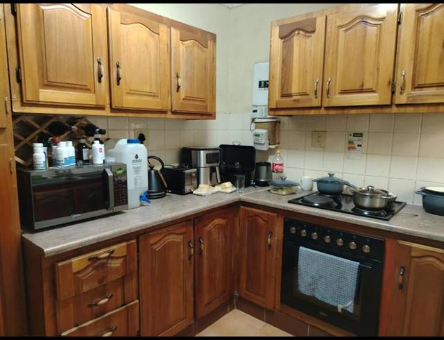 2 BEDROOM TOWNHOUSE FOR SALE IN PENINA PARK
